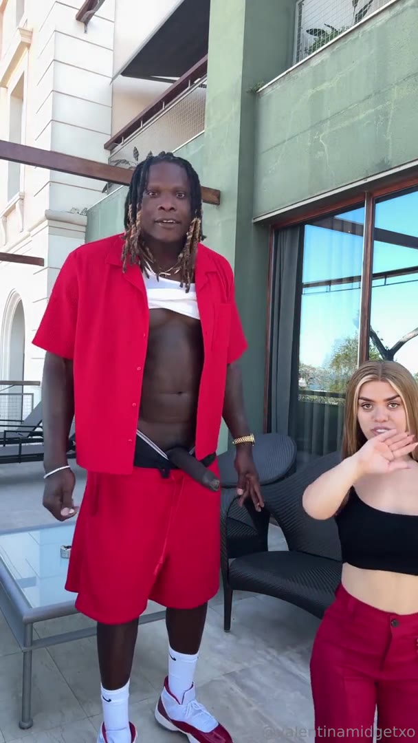 Valentina Midget - Poolside BBC Fuck With Louie Smalls.mp4