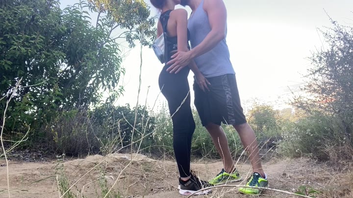 Vanna Bardot - Sextape On A Hike With Codey Steele.mp4