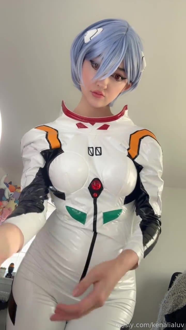 Kenalialuv - Rei Ayanami Discovers An Orgasm.mp4