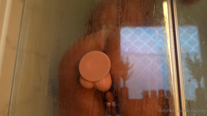 Mia Sorety - Dildo Fuck In Shower.mp4