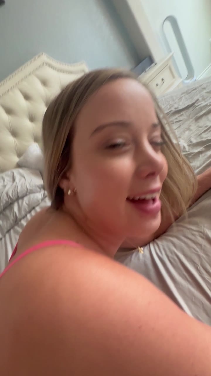 Leanne Luxe - POV Doggystyle Sloppy Blowjob And Cum Swallowing.mov